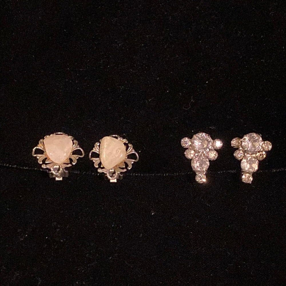 2 pair vintage clip earrings